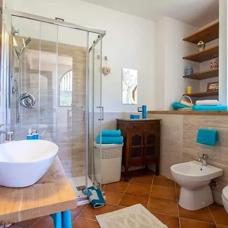 Holiday home 4 Bedrooms House With Private Pool Terrace And Wifi At 6 Km Away From The *