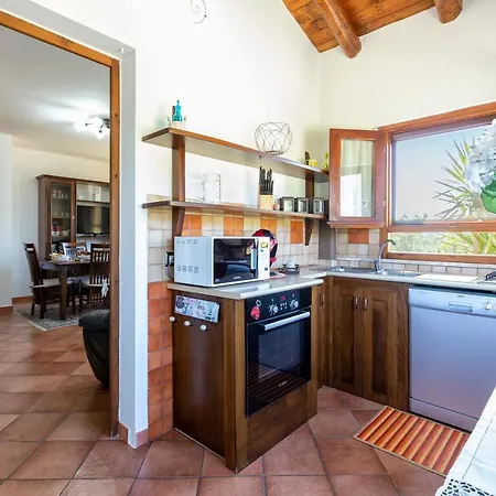 4 Bedrooms House With Private Pool Terrace And Wifi At 6 Km Away From The *