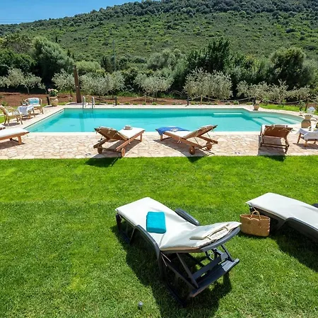 4 Bedrooms House With Private Pool Terrace And Wifi At 6 Km Away From The Holiday home Alghero