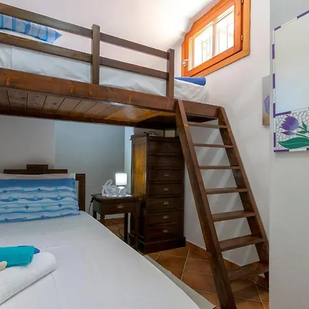 Hébergement de vacances 4 Bedrooms House With Private Pool Terrace And Wifi At 6 Km Away From The Alghero
